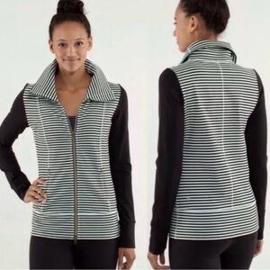 Lululemon Daily Yoga Jacket Classic Stripe Mint Moment Black size 4
